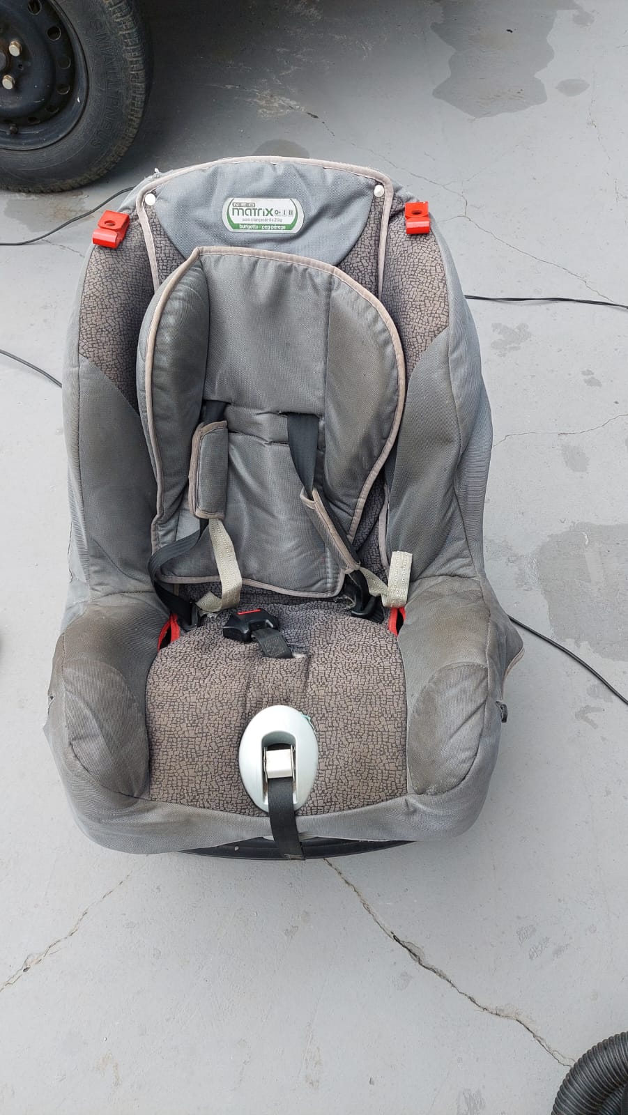 Sofá antes da higienização profissional.