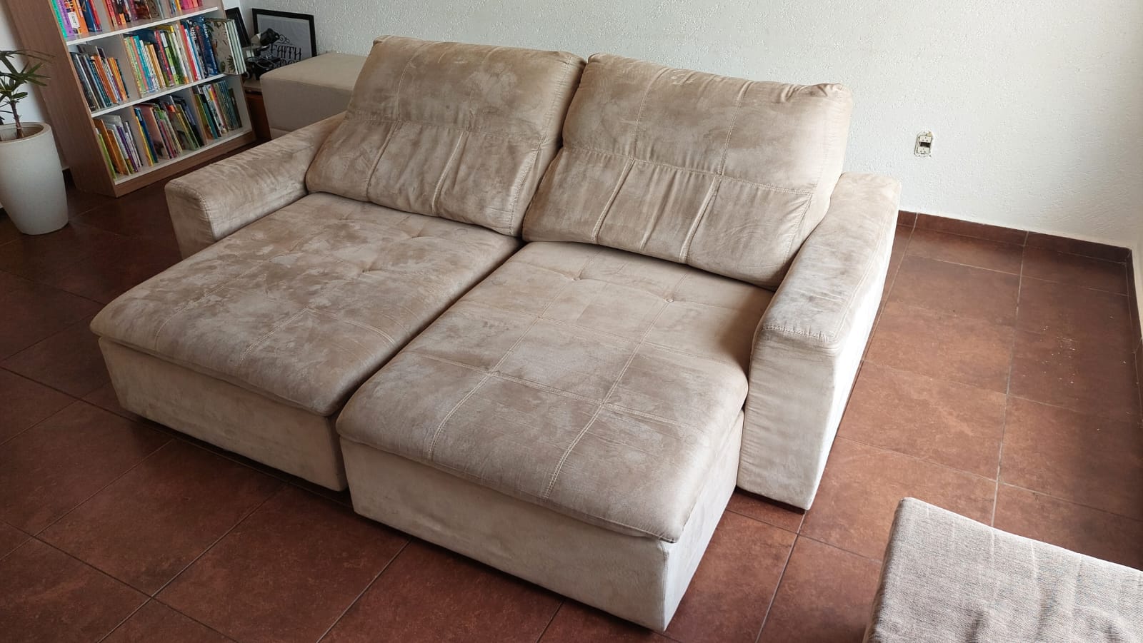 Poltrona antes da limpeza.